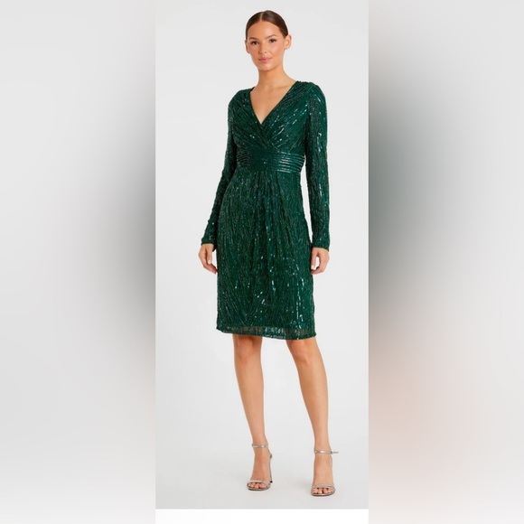 MAC DUGGAL 4632 NWT Long Sleeve Embellished Sequin Cocktail Dress - Picture 1 of 6